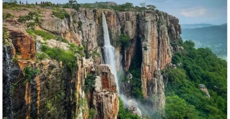 खतरनाक होता पर्यटन: शिशुपाल पहाड़ पर रील और सेल्फी के चक्कर में अब तक 15 मौतें, प्रशासन अलर्ट पर