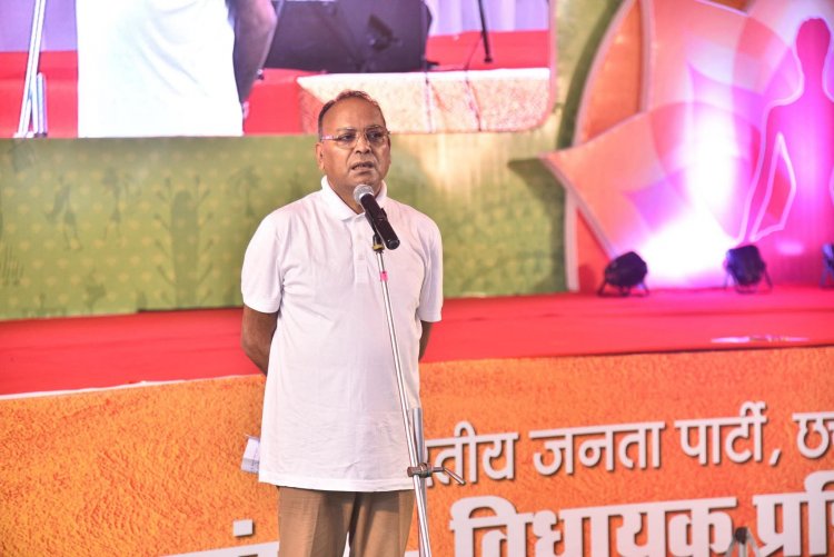 श्री चंद्राकर ने कहा जो स्थान शरीर में प्राण का होता है, वही स्थान राष्ट्र में ‘विराट’ का है।