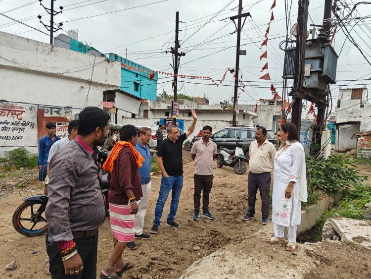 कम सफाई कर्मचारियों से कार्य करवाने वाले ठेकेदारों पर कब होगी बड़ी कार्यवाही ?