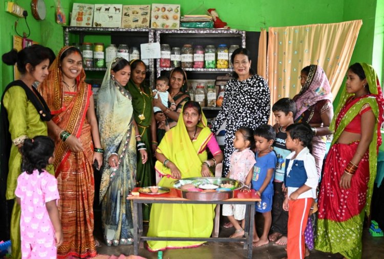 आंगनबाड़ी केंद्रों की बदली तस्वीर : खेलते-खिलखिलाते नन्हे कदमों से संवर रहा भविष्य