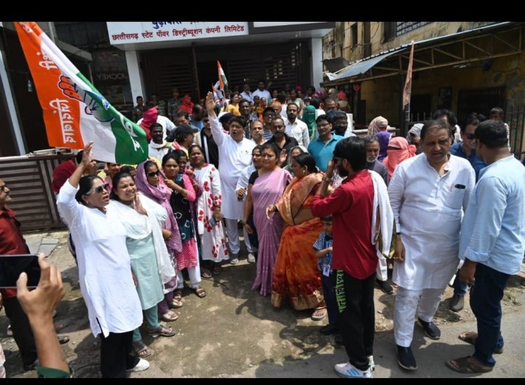 भाजपा सरकार की बिजली दरों के खिलाफ कांग्रेस का चरणबद्ध आंदोलन शुरू, पूर्व महापौर एजाज ढेबर ने दिखाई मजबूती से भागीदारी