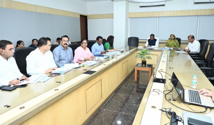 ’महिला एवं बाल विकास विभाग की योजनाओं की जिला स्तर पर नियमित समीक्षा करें कलेक्टर’ 