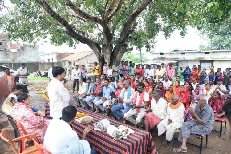 अनुज के जनचौपाल में ग्राम मोतिमपुर , मधईपुर, छड़िया, आलेसुर, पचरी को मिली कई सौग़ातें