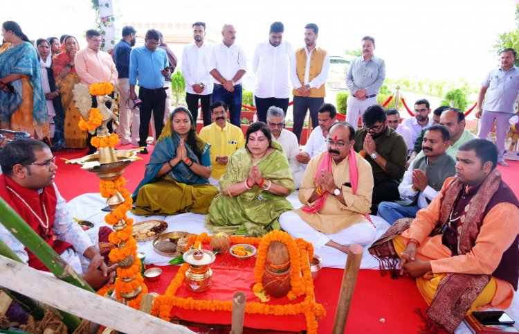 उप मुख्यमंत्री  अरुण साव के निवास पर हरेली की धूम