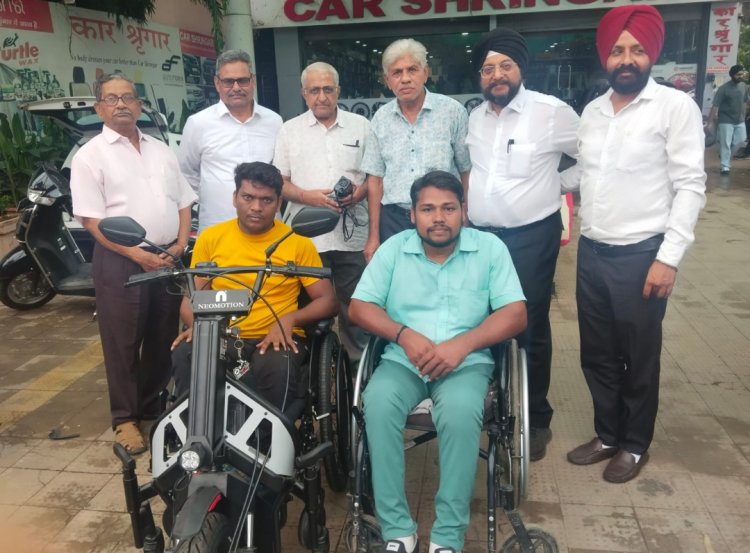 हरेली पर मानिक लाल को दी गई "निओ बोल्ट इलेक्ट्रिक व्हीलचेयर"*