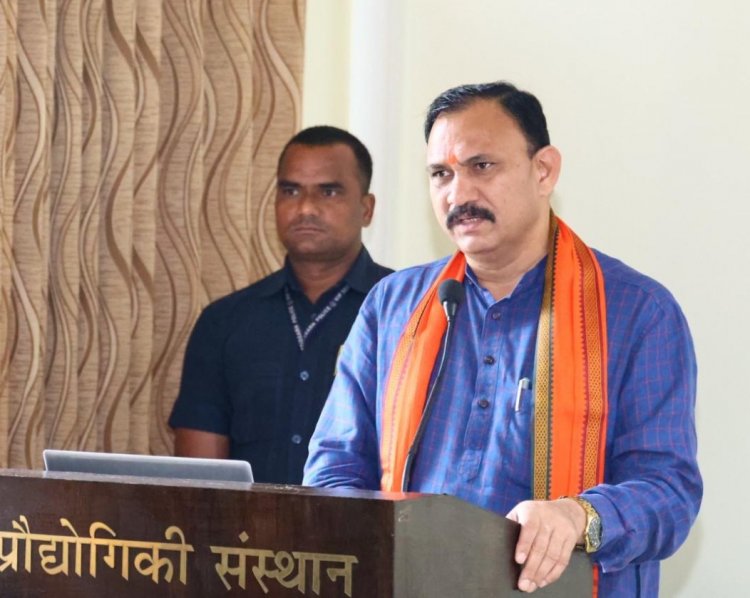 महिलाओं के बेहतर स्वास्थ्य के लिए राज्य सरकार प्रतिबद्ध: स्वास्थ्य मंत्री  श्याम बिहारी जायसवाल