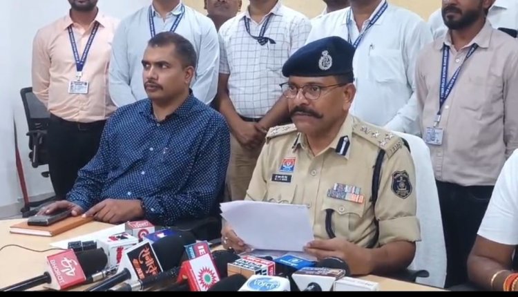 महिला को डेढ़ महीने तक डिजिटल अरेस्ट कर 2 करोड़ 83 लाख वसूले, रायपुर पुलिस ने यूपी से पकड़े 5 आरोपी