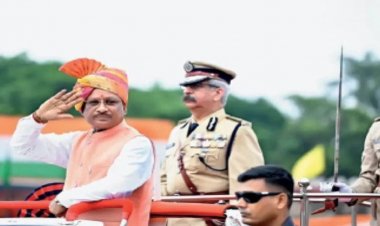 रायपुर पुलिस परेड ग्राउंड में मुख्यमंत्री साय करेंगे ध्वजारोहण, जानिए आज कौन कहां फहराएगा तिरंगा