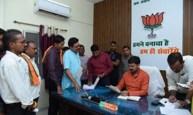 जनदर्शन में विधायक ने सुनी लोगो की समस्याएं-कई समस्याओं का किया त्वरित निराकारण