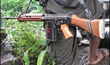 नक्सली स्मारक पर तिरंगा फहराने वाले छात्र की नक्सलियों ने कर दी हत्या…