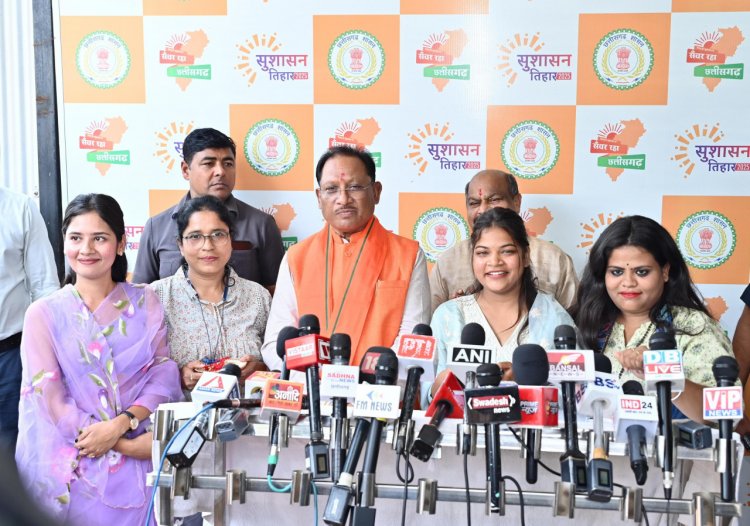 पत्रकार बहनों ने मुख्यमंत्री की कलाई पर बांधी राखी : जनसेवा के मार्ग पर अटूट संकल्प और प्रगति की दी शुभकामनाएं….