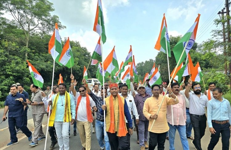 भानपुरी मंडल में आयोजित तिरंगा यात्रा में शामिल हुए वनमंत्री केदार कश्यप 