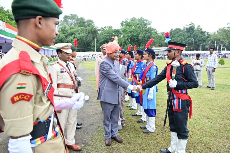 स्वतंत्रता दिवस पर मुख्य अतिथि  धरम लाल कौशिक ने फहराया तिरंगा