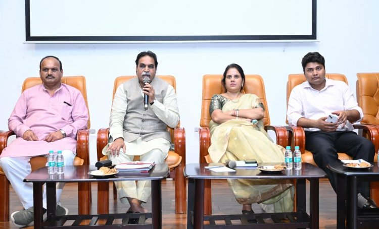 रायपुर पश्चिम के वार्डों को मिलेगा नया रूप, प्लानिंग बैठक में तय हुआ विकास का खाका*