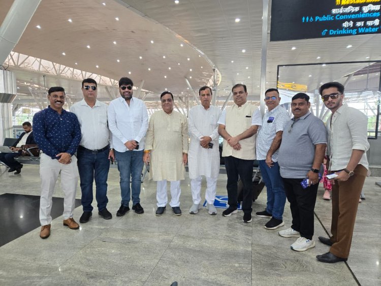 चेम्बर का प्रतिनिधि मंडल केन्द्रीय वित्त मंत्री मान. निर्मला सीतारमण जी तथा वाणिज्य एवं उद्योग मंत्री  पीयूष गोयल जी से मुलाकात हेतु दिल्ली रवाना