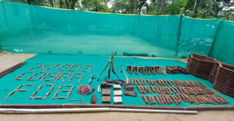 Naxal News :सुरक्षाबलों को मिली बड़ी सफ़लता,भारी मात्रा में डंप विस्फोटक सामग्री बरामद