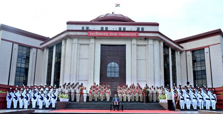 High Court में स्वतंत्रता दिवस पर उत्कृष्ट कार्य करने वाले हुए सम्मानित