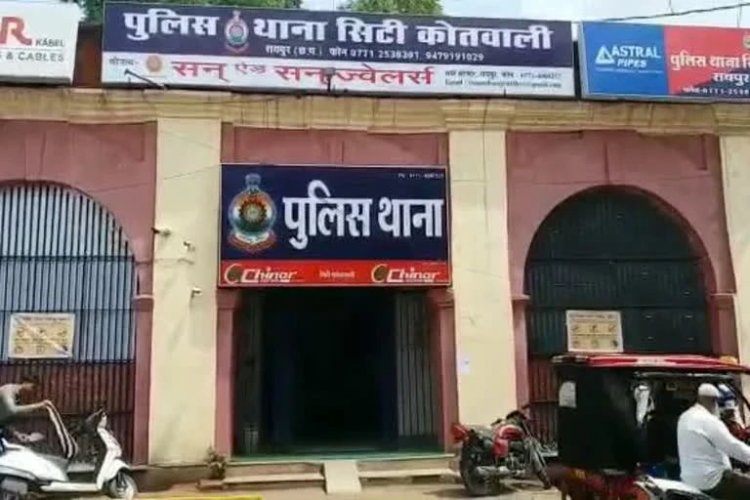 राजधानी में दिनदहाड़े उठाईगिरी : महिला शिक्षक दिनदहाड़े हुई उठाईगिरी की शिकार, ई-रिक्शा में लाखों रूपए के जेवर पार…..