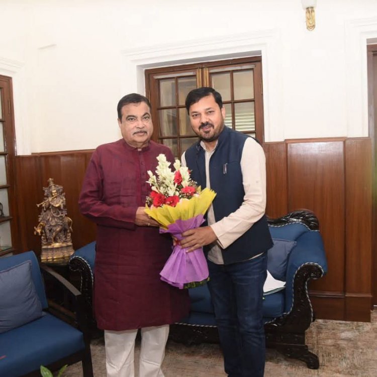 धरसींवा विधायक अनुज शर्मा का दिल्ली प्रवास—केंद्रीय मंत्री गडकरी का किया आभार व्यक्त