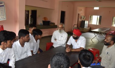 अल्पसंख्यक आयोग के अध्यक्ष अमरजीत सिंह छाबड़ा ने 50सीटर अल्पसंख्यक पोस्ट मैट्रिक छात्रावास का किया निरक्षण 