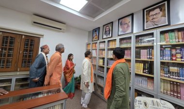 प्रदेश संगठन महामंत्री साय का आग्रह : पाठ्य पुस्तकों में छत्तीसगढ़ के महापुरुषों की जीवनी को शामिल करने पथ तैयार करें