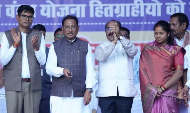 महतारी वंदन योजना के तहत मुख्यमंत्री श्री साय ने महिलाओं के खातों में अंतरित किए 1000-1000 रुपये