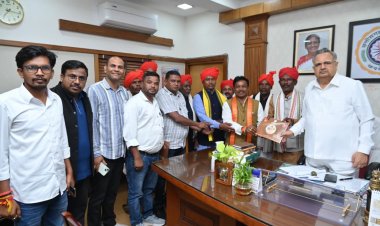 राजधानी में बस्तर दशहरा समिति ने दिया निमंत्रण: सांसद महेश कश्यप