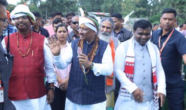 मुख्यमंत्री का नरहरपुर आगमन पर किया गया आत्मीय स्वागत