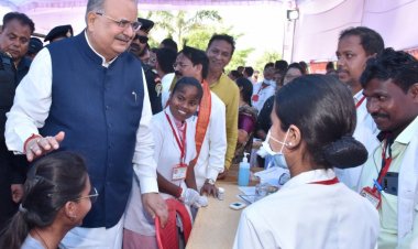 चिकित्सकों ने दी अमूल्य सेवाएं: विधानसभा अध्यक्ष डॉ. रमन सिंह