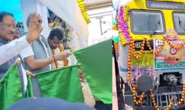आज से शुरू हुआ रायपुर-राजिम मेमू पैसेंजर,CM साय ने हरीझंडी दिखा कर किया रवाना