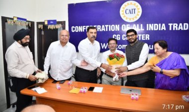 डॉ. एच. पी. सिन्हा जी, एमडी, डीएम न्यूरोलॉजिस्ट, एनएचएमएमआई ने ब्रेन स्ट्रोक के कारण, निदान एवं उपचार हेतु  व्यापारियों को महत्वपूर्ण  जानकारी दी - कैट