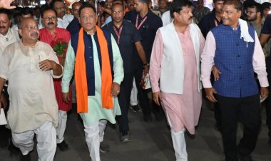 जीएसटी बचत उत्सव का जायजा लेने बाजार पहुंचे मुख्यमंत्री श्री साय