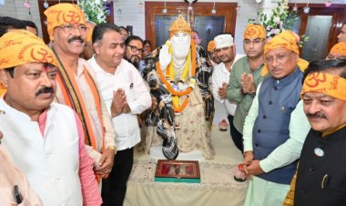 मुख्यमंत्री साय संत बाबा हरदास राम साहिब जी की बरसी महोत्सव में हुए शामिल, प्रदेशवासियों की सुख-समृद्धि एवं खुशहाली की कामना