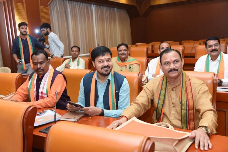 प्रधानमंत्री  के विचार एक ही मंत्र 'Vocal for Local, एक ही रास्ता 'आत्मनिर्भर भारत, एक ही लक्ष्य 'विकसित भारत-अनुज