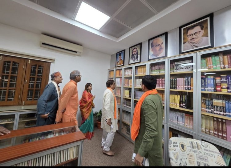 प्रदेश संगठन महामंत्री साय का आग्रह : पाठ्य पुस्तकों में छत्तीसगढ़ के महापुरुषों की जीवनी को शामिल करने पथ तैयार करें