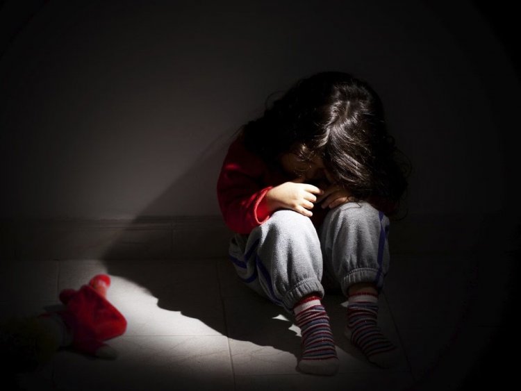 CG – नाबालिग ने ढाई साल के मासूम के साथ की दरिंदगी, मां ने रंगे हाथों पकड़ा, फिर जो हुआ….