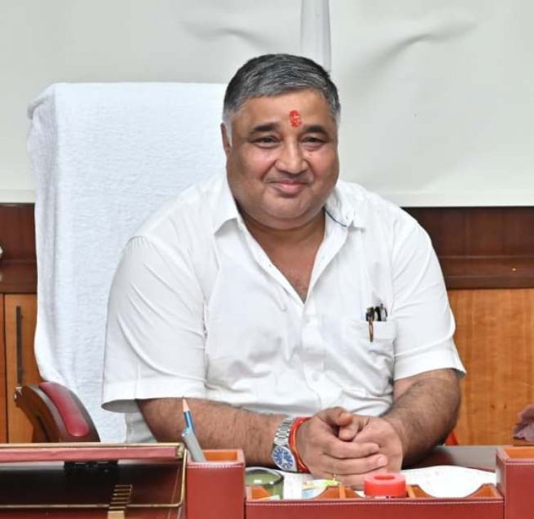 पर्यटन एवं संस्कृति मंत्री  राजेश अग्रवाल ने ली विभागीय समीक्षा बैठक