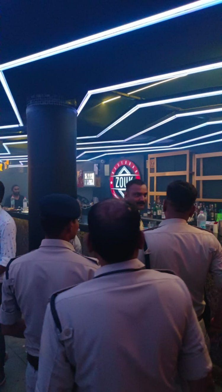 क्लब, ढाबा, रेस्टोरेंट एवं होटल संचालित करने वालों पर रायपुर पुलिस की कार्यवाही