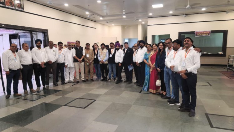 देश भर के व्यापारिक संगठनों की नागपुर में राष्ट्रीय बैठक सम्पन्न छत्तीसगढ़ के व्यापारियों का प्रतिनिधि मंडल हुआ शामिल