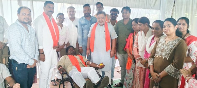 आज भारत के यशस्वी प्रधानमंत्री  नरेंद्र मोदी  के जन्मदिन और सेवा दिवस  में  सेवा पखवाड़ा अभियान का आयोजन किया गया जिसमें विधायक   सुनील सोनी शामिल हुए|