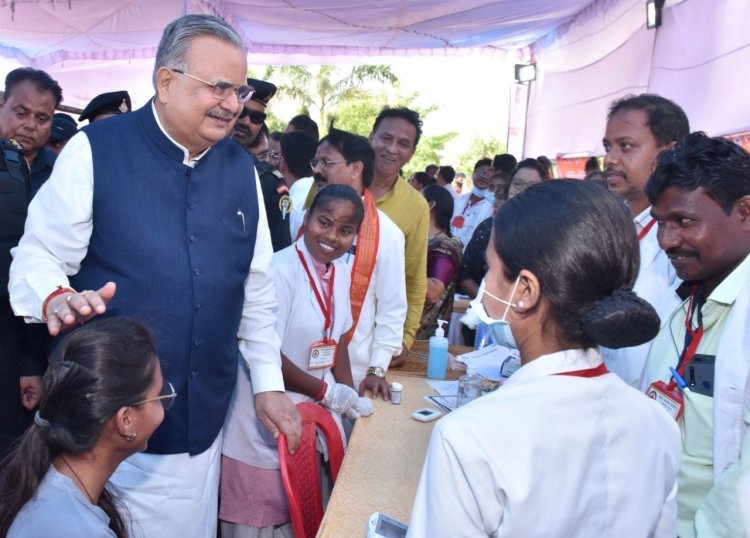 चिकित्सकों ने दी अमूल्य सेवाएं: विधानसभा अध्यक्ष डॉ. रमन सिंह