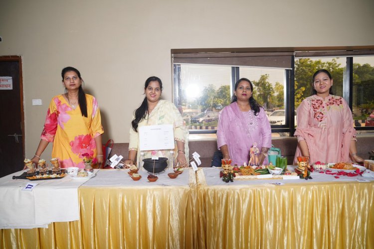 चावल की टोकरी छोटे मियां बड़े मियां के साथ हे भारतीय भेस भूषा एवं सभ्यता जैसे कार्यक्रमों की रही धूम