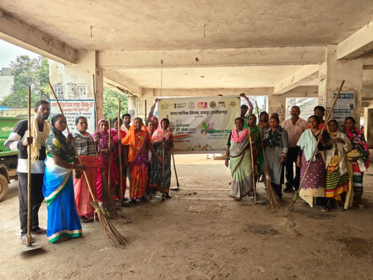 नगर निगम जोन 8  स्वास्थ्य विभाग ने वार्ड 20 में महोबाबाजार में सफाई अभियान चलाकर जन -जन को दिया स्वच्छ बाजार का सकारात्मक सन्देश