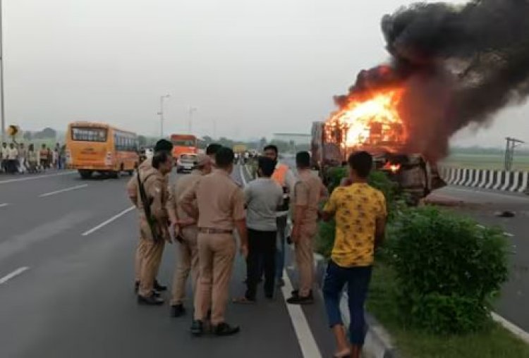दर्दनाक हादसा… कार और ट्रक की भीषण टक्कर में 5 लोगों की जिंदा जलकर मौत, मचा हड़कंप