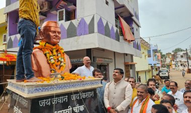 डिपरापारा में शास्त्री जयंती, कैबिनेट मंत्री  गजेन्द्र यादव हुए शामिल