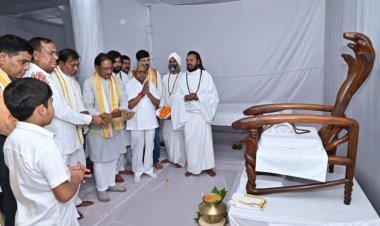 गुरु दर्शन एवं संत समागम मेला में शामिल हुए सीएम साय, बोले – गुरु घासीदास बाबा के आदर्शों में ही छिपा है मानवता और समानता का मार्ग