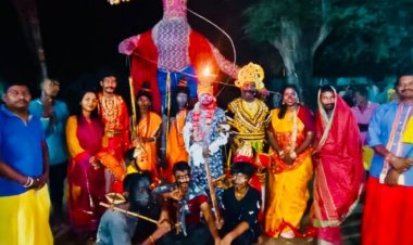 जहां कभी गूंजती थी बंदूकों की आवाज़, अब सुनाई देती है ढोल-नगाड़ों और आरती की गूँज, रामलीला के साथ पहली बार हुआ रास गरबा का भव्य आयोजन