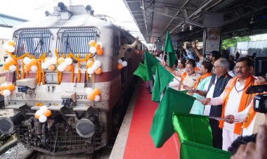 विधायक  सुनील सोनी ने रामलला दर्शन यात्रा विशेष ट्रेन को अयोध्या धाम के लिए रवाना किया