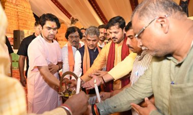 इस कलयुग में बालाजी सरकार जैसा कोई दूसरा देवता नहीं है-पं. धीरेन्द्र कृष्ण शास्त्री