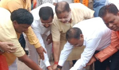 नगर निगम जोन 10 वार्ड 56 आदर्श नगर में शीघ्र 28 लाख में आकांक्षीय शौचालय निर्माण एवं विकास किया जायेगा 